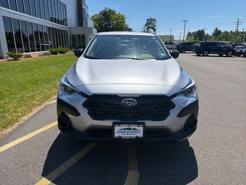 Used 2024 Subaru Crosstrek 2.0i AWD/4WD image 2