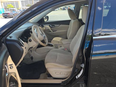 Used 2015 Nissan Rogue SV FWD image 8