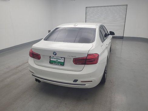 Used 2017 BMW 330i Sedan w/ Premium Package RWD image 7