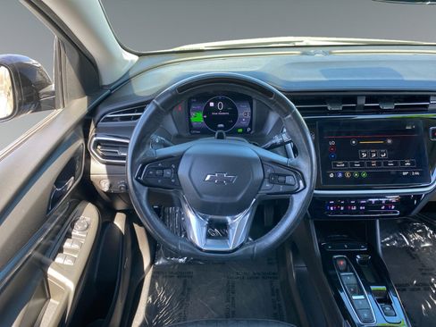 Used 2023 Chevrolet Bolt EUV Premier w/ Sun & Sound Package FWD image 12