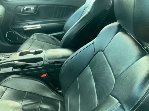 Used 2017 Ford Mustang Premium RWD image 24