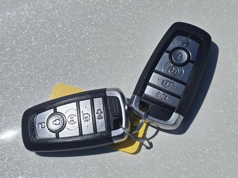Used 2023 Ford Escape Platinum AWD/4WD image 31