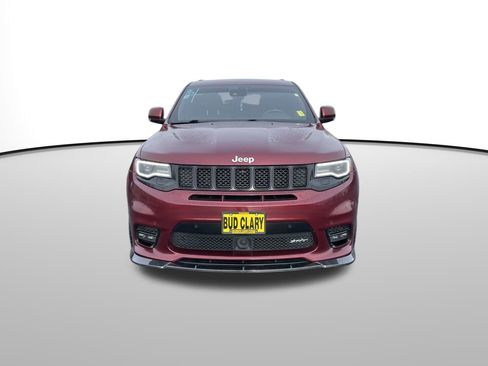 Used 2017 Jeep Grand Cherokee SRT image 9