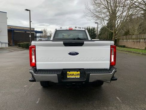 New 2026 Ford F250 XL w/ XL Chrome Package image 5