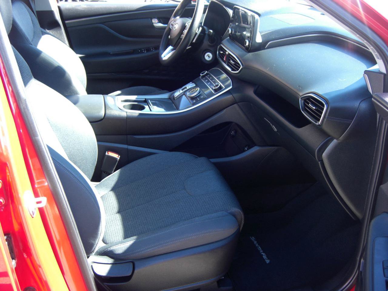 Used 2021 Hyundai Santa Fe SE AWD/4WD image 17