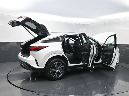 Used 2023 Lexus RX 350 Premium image 39
