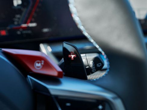 Used 2025 BMW M5 Touring image 63