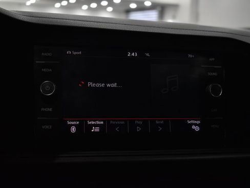 Used 2019 Volkswagen Jetta SEL image 19