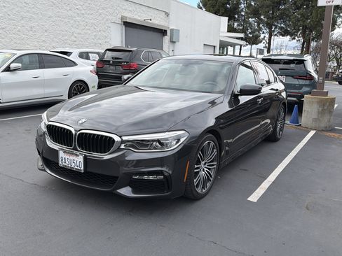 Used 2017 BMW 540i image 3