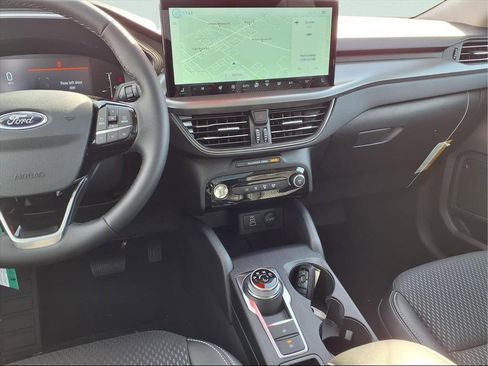 New 2025 Ford Escape SE image 5