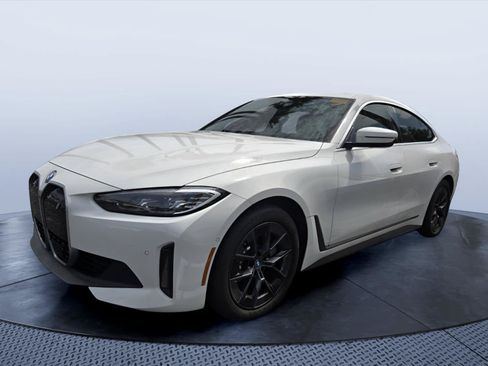Certified 2023 BMW i4 eDrive35 RWD image 3