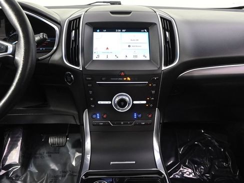 Used 2019 Ford Edge Titanium w/ Equipment Group 301A AWD/4WD image 27