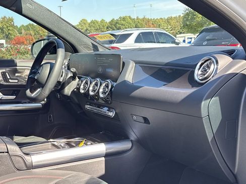 Certified 2025 Mercedes-Benz GLA 250 image 20