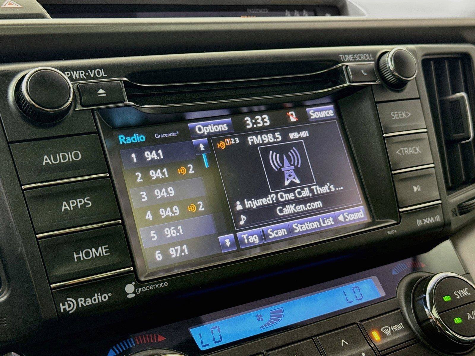 Used 2018 Toyota RAV4 XLE FWD image 21