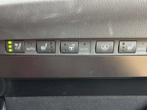 Used 2025 Lexus ES 350 w/ Premium Package FWD image 15
