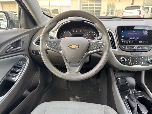 Used 2024 Chevrolet Malibu LT image 13