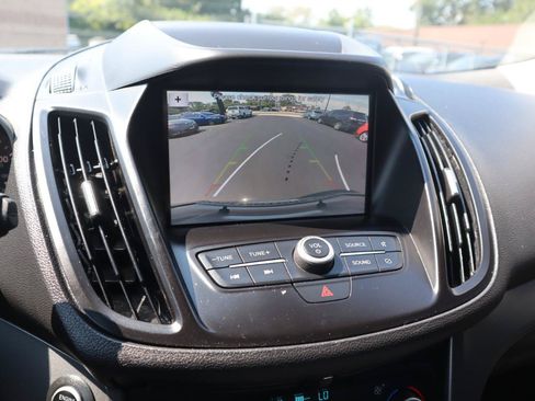 Used 2019 Ford Escape SE FWD image 22