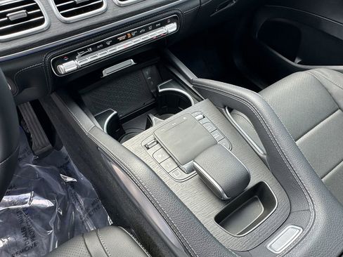 Certified 2025 Mercedes-Benz GLE 350 4MATIC w/ AMG Line Exterior image 33