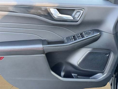 New 2026 Ford Escape ST-Line w/ Cold Weather Package image 27