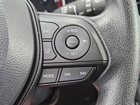 Certified 2025 Toyota RAV4 XLE FWD image 27