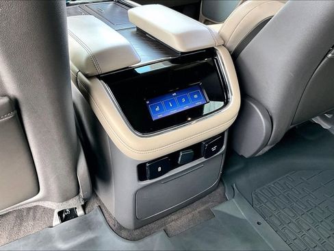 Used 2023 Lincoln Navigator L Reserve AWD/4WD image 34