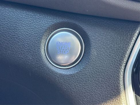 Used 2019 Hyundai Santa Fe AWD image 31