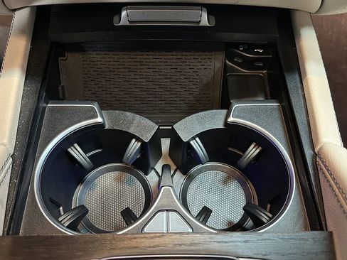 Used 2020 Mercedes-Benz GLE 350 4MATIC image 32