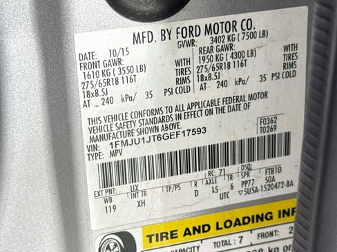 Used 2016 Ford Expedition XLT w/ Equipment Group 202A AWD/4WD image 41