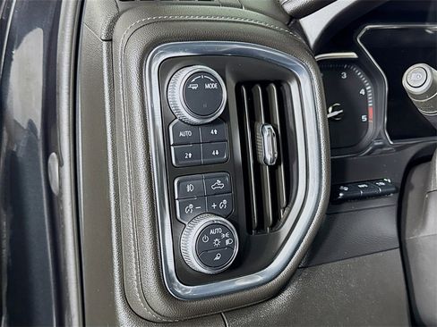 Used 2020 GMC Sierra 3500 Denali w/ Denali Ultimate Package image 16