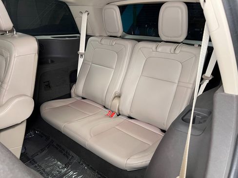 Used 2024 Lincoln Aviator Reserve w/ Equipment Group 201A image 16