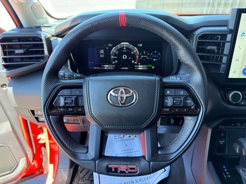 Used 2022 Toyota Tundra Limited AWD/4WD image 17