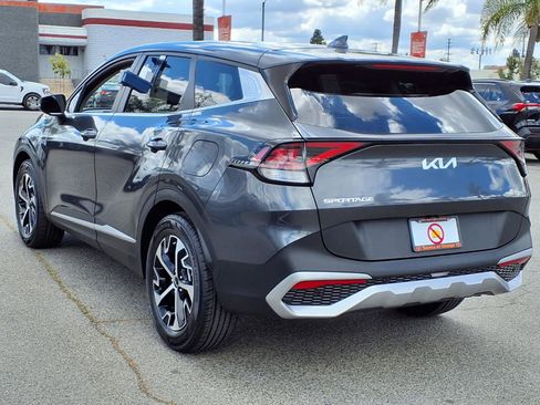 Used 2023 Kia Sportage EX FWD image 4
