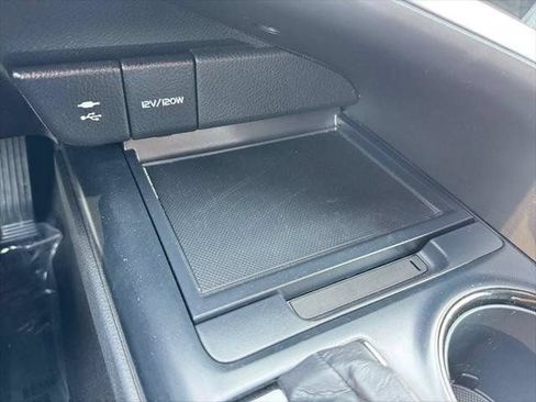Used 2019 Toyota Camry LE FWD image 86