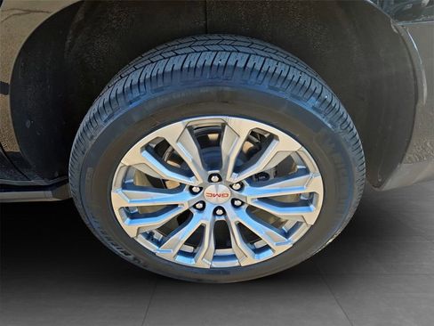 Used 2024 GMC Yukon Denali w/ Advanced Technology Package image 34
