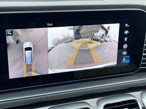 Used 2023 Mercedes-Benz GLS 450 4MATIC image 21