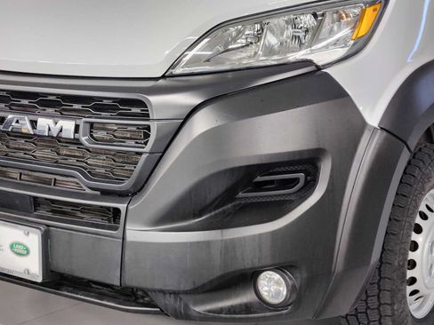 Used 2025 RAM ProMaster 2500 w/ Convenience Group FWD image 16