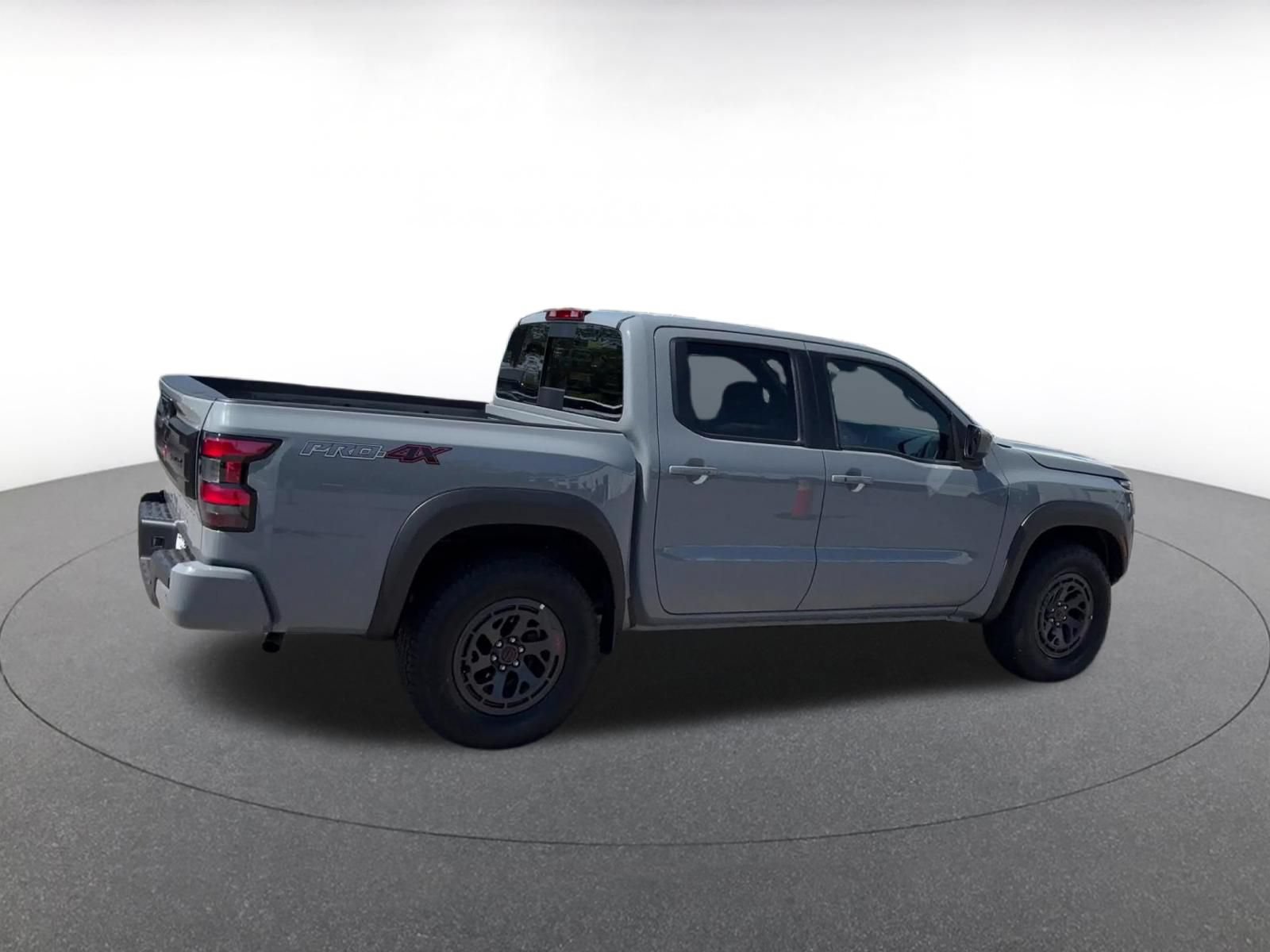 Used 2026 Nissan Frontier PRO-4X AWD/4WD image 12