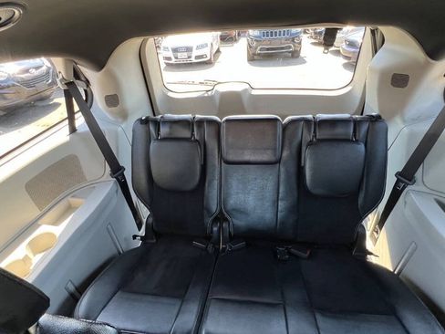 Used 2017 Dodge Grand Caravan SXT FWD image 24