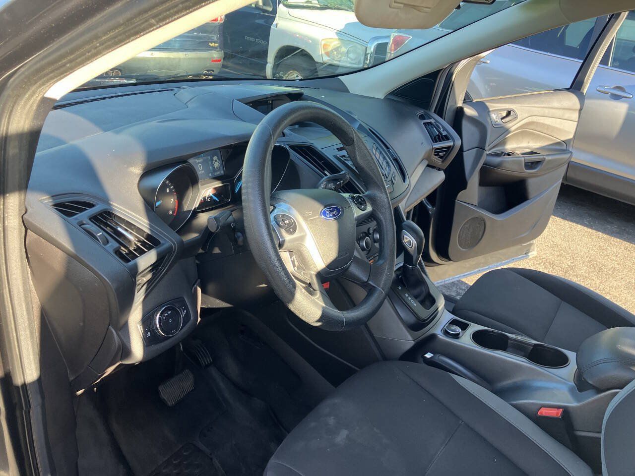 Used 2015 Ford Escape S FWD image 21