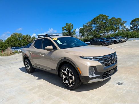 Used 2024 Hyundai Santa Cruz Limited AWD/4WD image 2