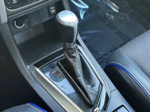 Used 2019 Toyota Corolla SE FWD image 15