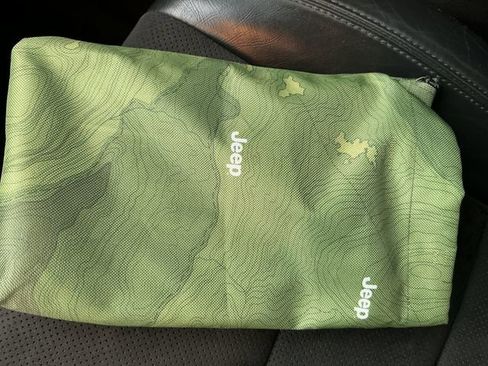 Used 2021 Jeep Grand Cherokee Laredo X image 54