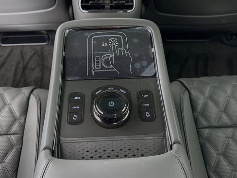 Used 2026 Genesis G90 3.5T Prestige image 27