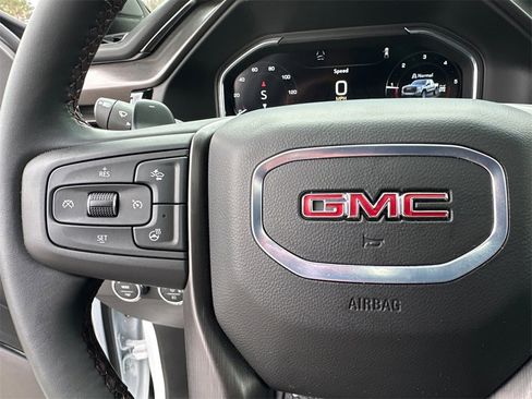 Used 2025 GMC Sierra 1500 AT4X image 26