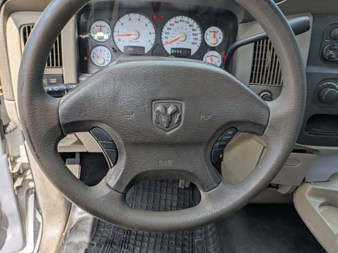 Used 2003 Dodge Ram 1500 Truck ST RWD image 4