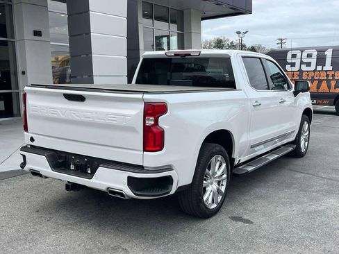 Certified 2023 Chevrolet Silverado 1500 High Country w/ Technology Package AWD/4WD image 3
