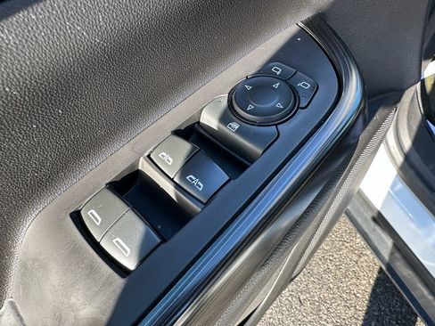 Used 2020 GMC Acadia SLT image 13