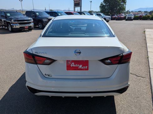 Used 2021 Nissan Altima 2.5 S w/ Driver Assist Package FWD image 4
