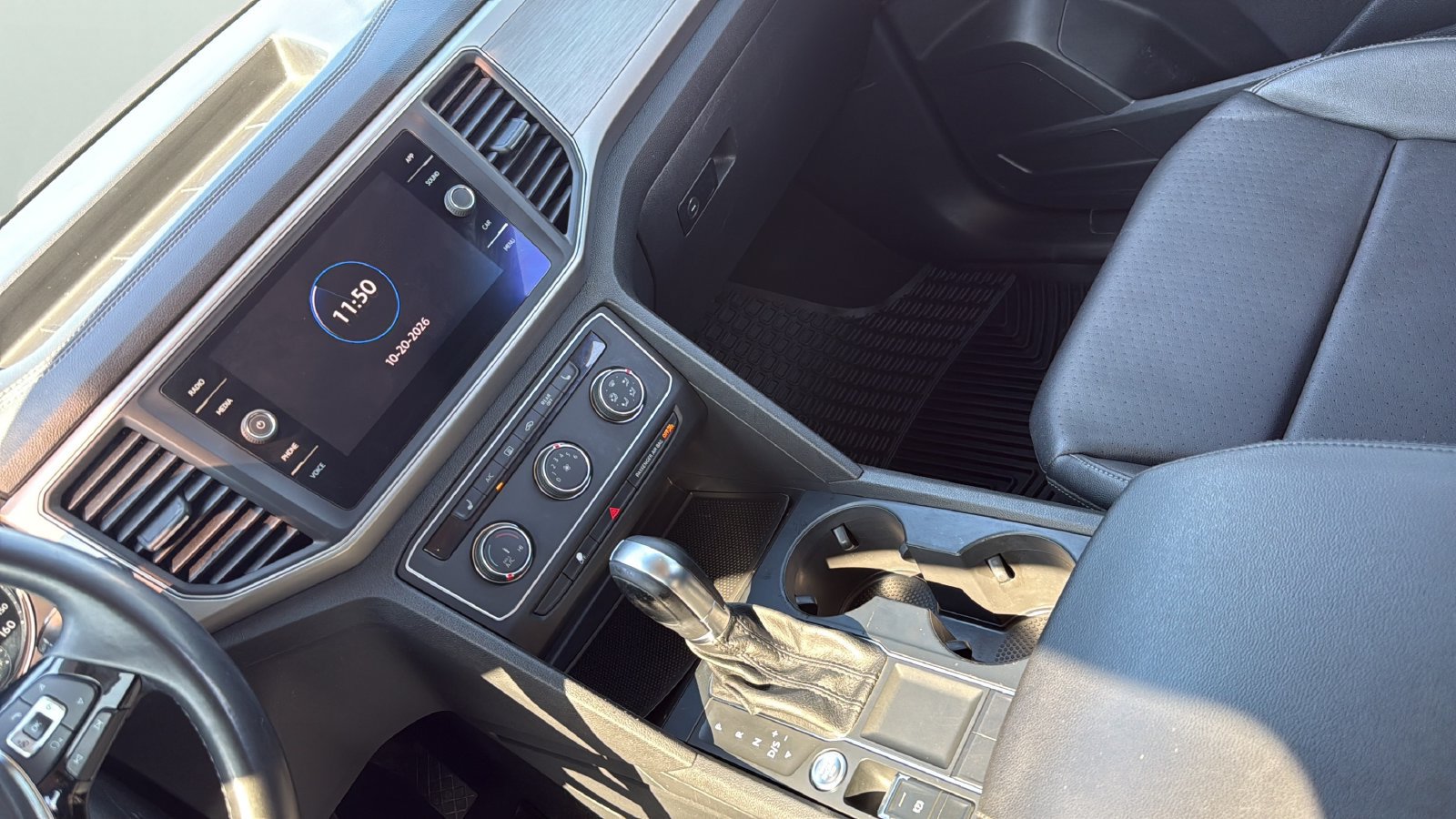 Used 2018 Volkswagen Atlas SE FWD image 17