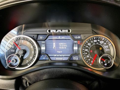 Used 2019 RAM 1500 Big Horn image 25